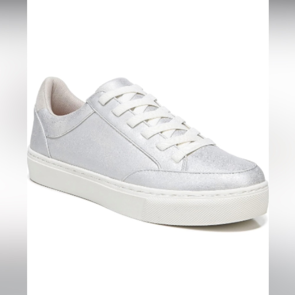 Dr. Scholl’s Nailed it Silver Sneaker Sz. 7
